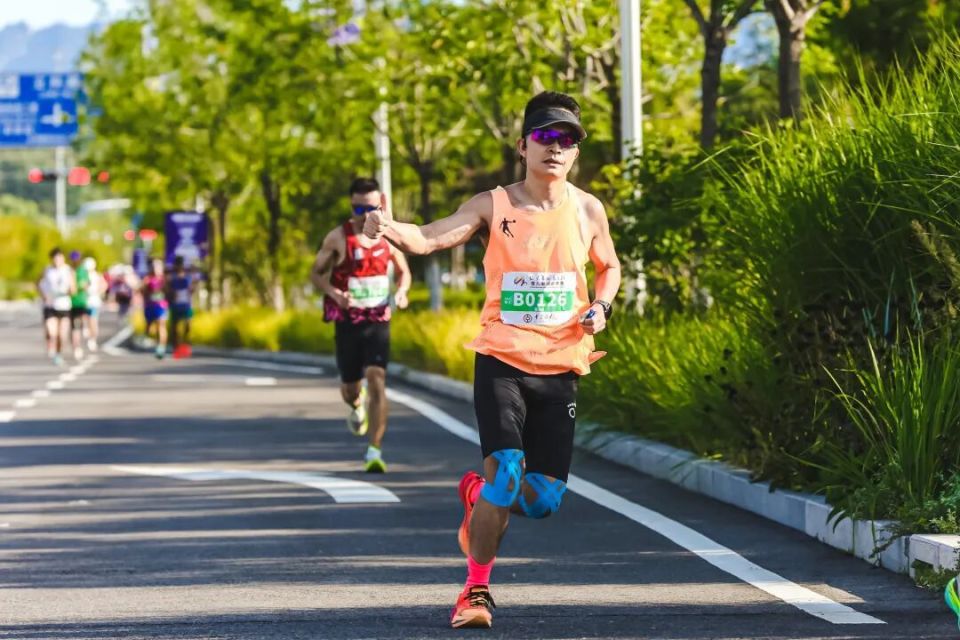 远眺长城的, KyWYf, tEtqr 远眺长城的, KyWYf, tEtqr