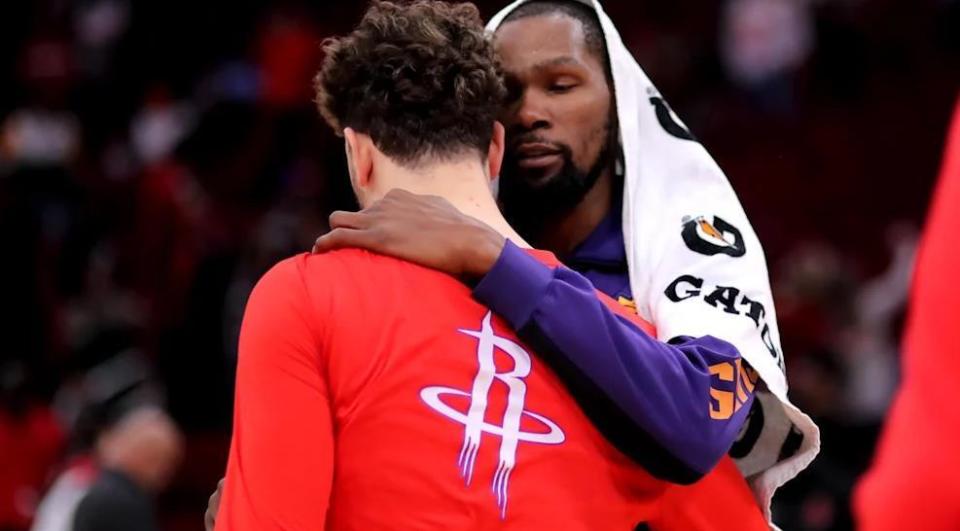 而小史密斯, 消息显示 而小史密斯, 消息显示